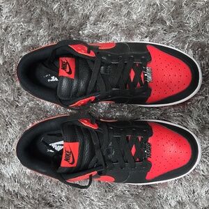 MENS NIKE DUNKS SIZE 9